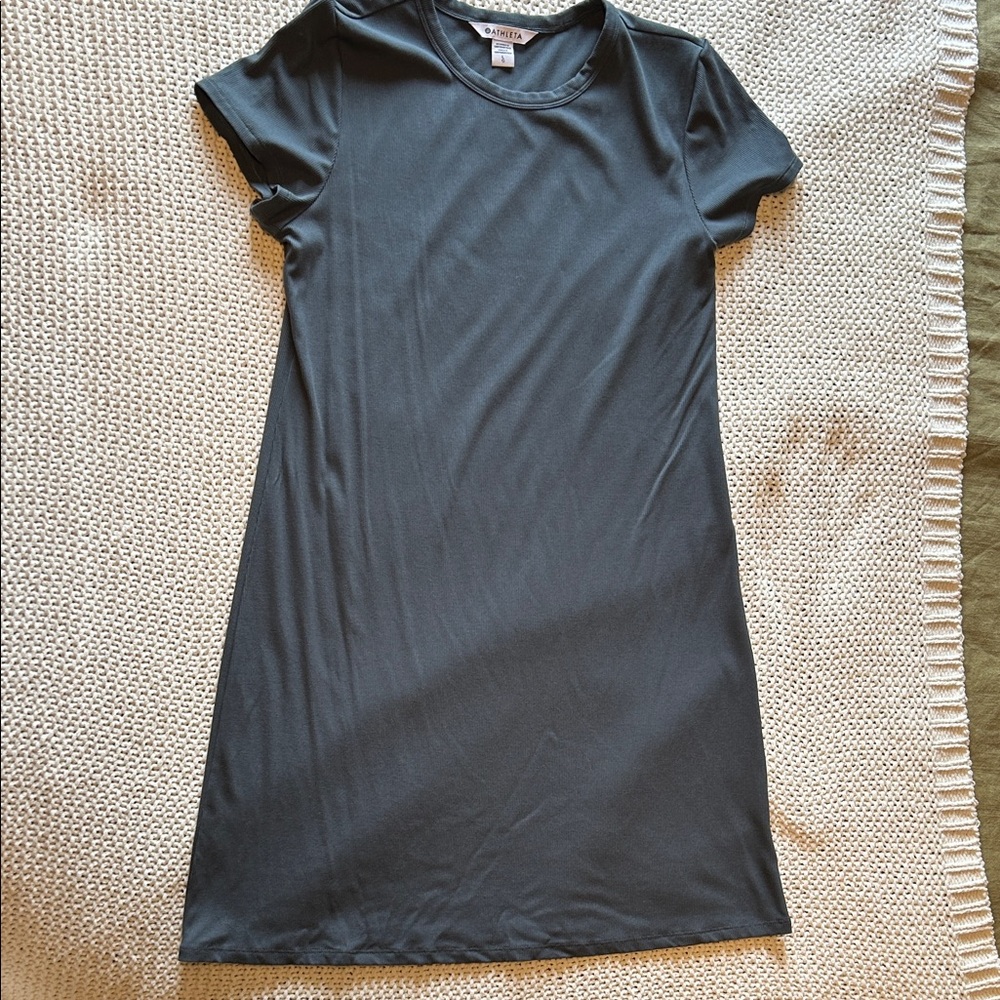 Athleta Ribbed Gray T-Shirt